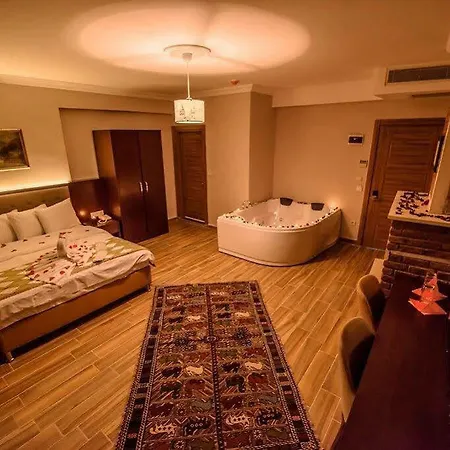 Hill River Hotel