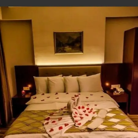 Hotel Hill River 3*
