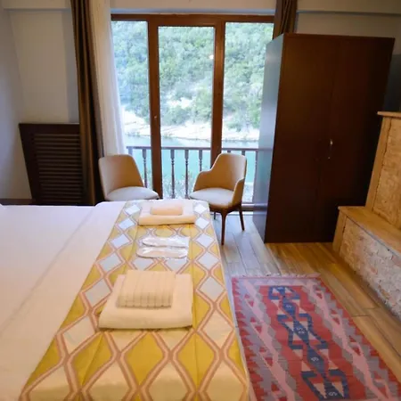 Hill River Agva (Marmara)